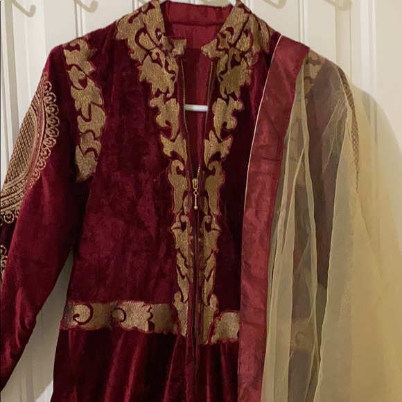 Pakistani dress/Indian Anarkali Suit/ Gown - Picture 3 of 8